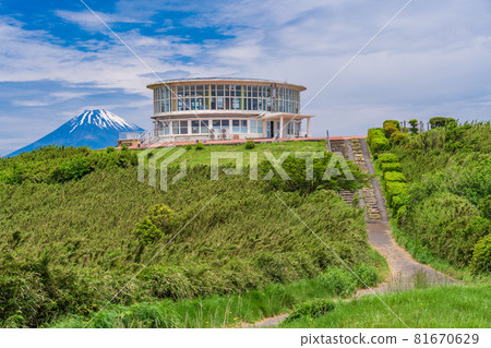 (靜岡縣)初夏的地獄山展望台,富士山 (靜岡縣)初夏的地獄山展望台,富士山 81670629