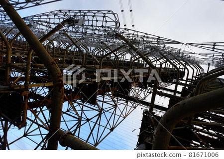 Duga is a Soviet over-the-horizon radar station for an early detection system for ICBM launches. 81671006