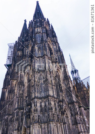 Cologne Cathedral or High Cathedral of Saint Peter is a Roman Catholic cathedral 81671361