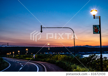 Golden twilight blue hour: Hokkaido's coastline Tags 81672430