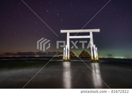 福岡糸島的二見浦鳥居與北斗七星 81672822