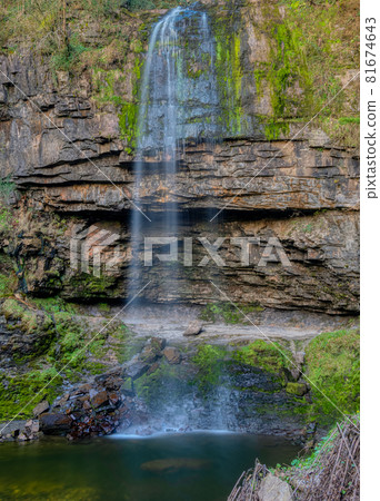 Henrhyd Falls (Sgwd Henrhyd) - Brecon Beacons National Park, Wales, United Kingdom Henrhyd Falls (Sgwd Henrhyd) - Brecon Beacons National Park, Wales, United Kingdom 81674643