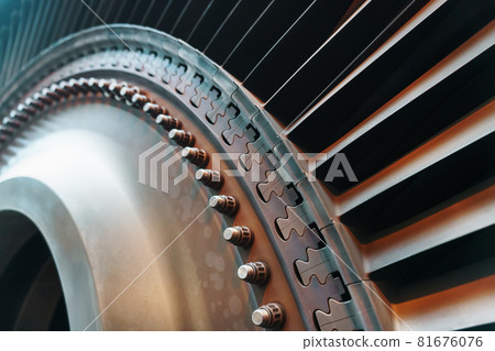 Disassembled gas turbine to generate electricity for structural elements 81676076