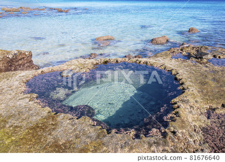 Amami Oshima Heart Rock Amami Tourist Attractions Love Power Spot 81676640