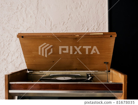Old record player Old record player 81678035