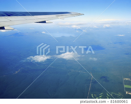 Aerial view of Lake Shikotsu, Hokkaido, Japan 81680061