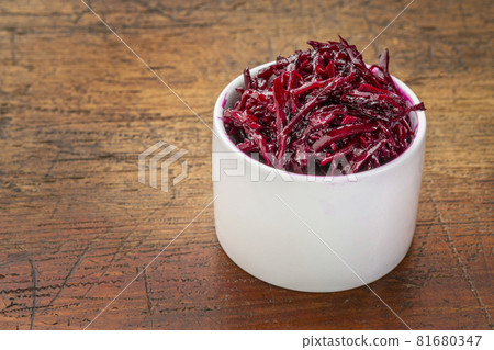 pickled beets, dulse and kale salad 81680347