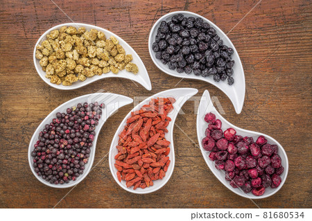 dried superfruit collection 81680534