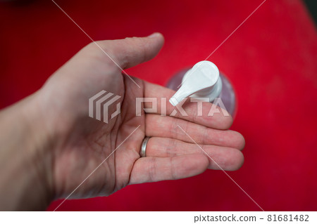 Alcohol disinfection of hands Alcohol disinfection of hands 81681482
