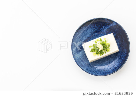 cold tofu 81683959