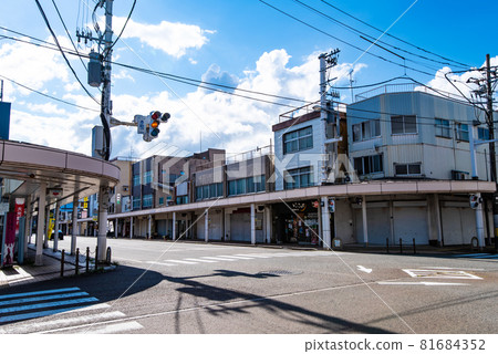 Honmachi intersection, Ojiya City, Niigata Prefecture (Image of Ojiya City, Niigata Prefecture, a regional city) Honmachi intersection, Ojiya City, Niigata Prefecture (Image of Ojiya City, Niigata Prefecture, a regional city) 81684352