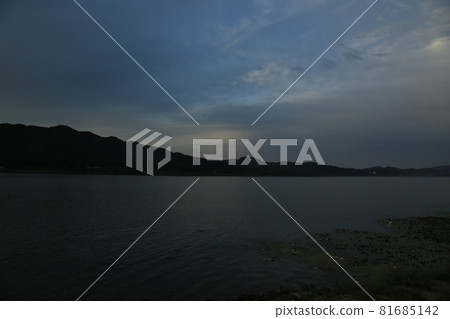 Sunrise. Dumulmeori. Yangsuri. Morning Sunrise. Dumulmeori. Yangsuri. Morning 81685142