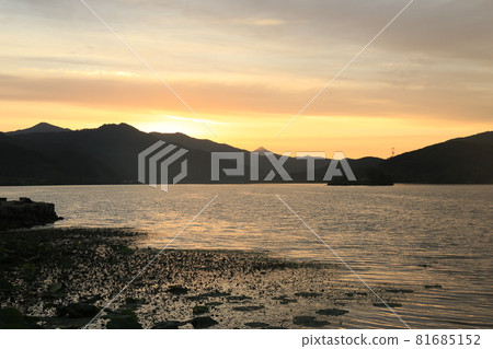 Sunrise. Dumulmeori. Yangsuri. Morning 81685152