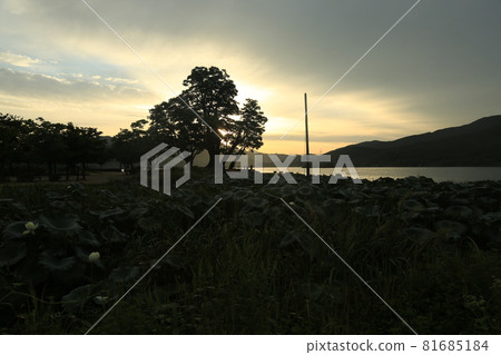 Sunrise. Dumulmeori. Yangsuri. Morning Sunrise. Dumulmeori. Yangsuri. Morning 81685184