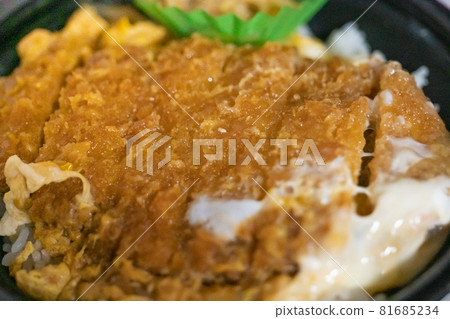 Delicious katsudon Delicious katsudon 81685234