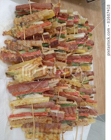 Well cooked skewers photo 81687418