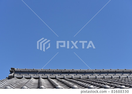 Roof and blue sky Roof and blue sky 81688330
