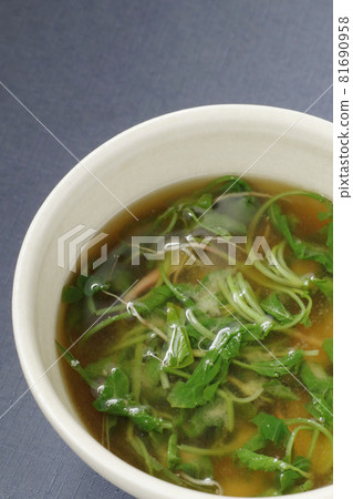 蘿蔔味噌湯(自製) 蘿蔔味噌湯(自製) 81690958