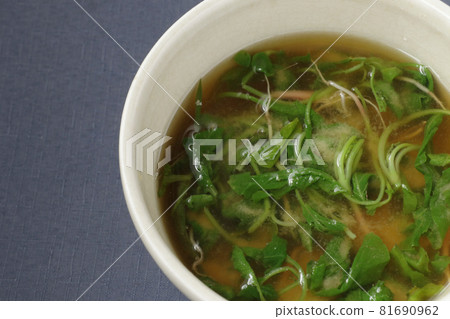蘿蔔味噌湯(自製) 蘿蔔味噌湯(自製) 81690962