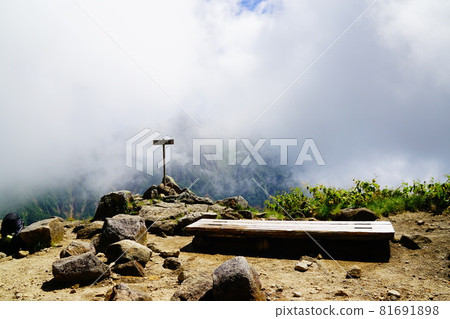 Northern Alps: From Sugoroku hut to Mt. Kasagatake, Yumiori Pass Northern Alps: From Sugoroku hut to Mt. Kasagatake, Yumiori Pass 81691898