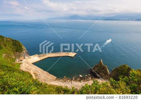 ferry leaving the pier at keelung islet at north taiwan ferry leaving the pier at keelung islet at north taiwan 81693220