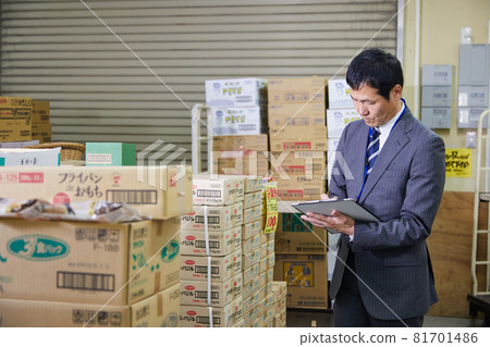 超市庫存倉庫後院 81701486