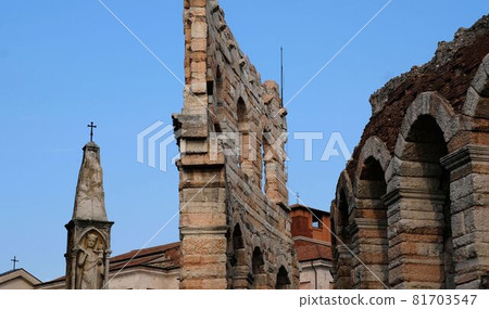 Ruins of roman villa Grottoes of Catullus in sirmione at lake garda in itlay Ruins of roman villa Grottoes of Catullus in sirmione at lake garda in itlay 81703547