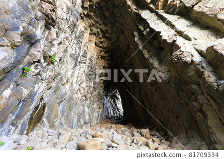 Columnar jointing, columnar jointing, coast, coastal area, cliff, precipice, half-moon, seaside, 81709334
