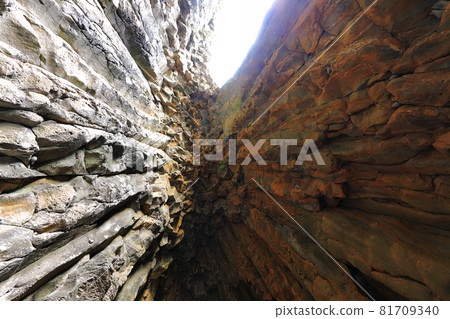 Columnar jointing, columnar jointing, coast, coastal area, cliff, precipice, half-moon, seaside, 81709340