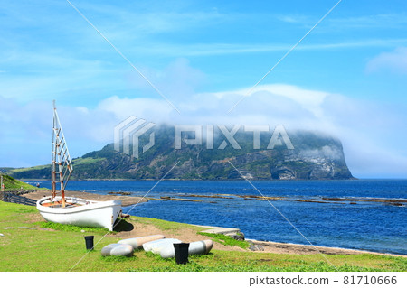 Sailboat, Gwangchigi Beach, coast, seaside, sunrise peak, lava, sea, tourist attraction, Sailboat, Gwangchigi Beach, coast, seaside, sunrise peak, lava, sea, tourist attraction, 81710666