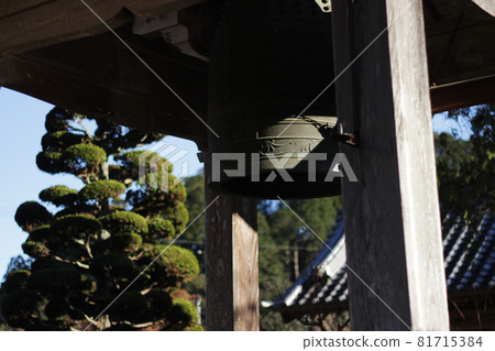 Early winter at Chokoji Temple, Ihei, Inasa-cho, Kita-ku, Hamamatsu City 81715384