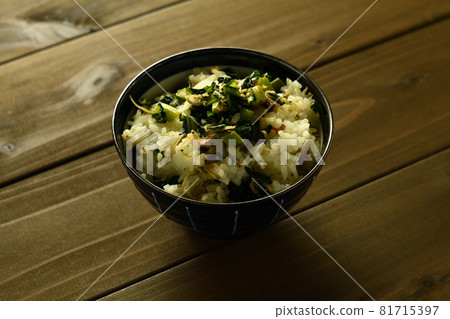 Chrysanthemum mixed rice Chrysanthemum mixed rice 81715397