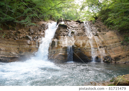 著名的瀑布 著名的瀑布 81715479