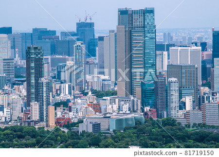 View of Tokyo cityscape of Japan, such as Tokyo Midtown and The National Art Center, Tokyo 81719150