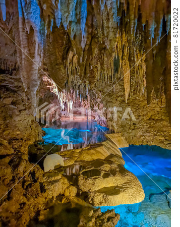 Underground cave in Naha, Okinawa 81720022