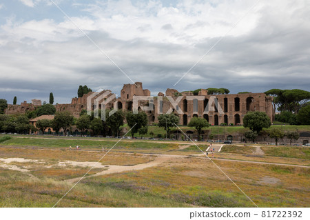 Panoramic view of temple of Apollo Palatinus and Circus Maximus in Rome 81722392