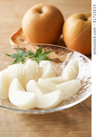 Cut pear (Toyomizu) Cut pear (Toyomizu) 81722614