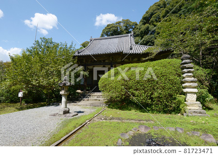 Chogakuji Temple Main Hall Tenri City, Nara Prefecture Chogakuji Temple Main Hall Tenri City, Nara Prefecture 81723471