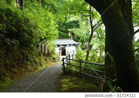 Suke's Jizo (Help Jizo) [Koya Town, Ito District, Wakayama Prefecture] 81724322