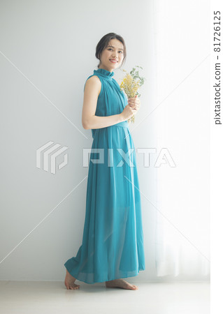 Women's green dress Women's green dress 81726125