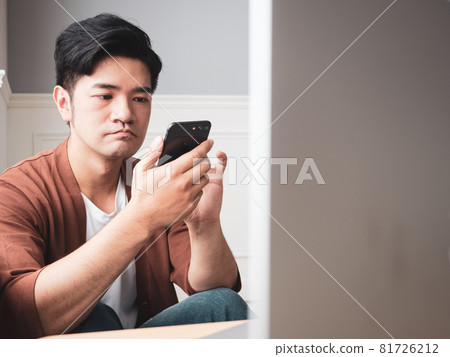 躞古代臇寫的閒置的衣服,用過的智慧手工藝品 躞古代臇寫的閒置的衣服,用過的智慧手工藝品 81726212