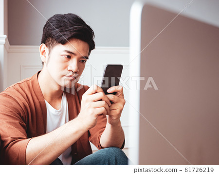 躞古代臇寫的閒置的衣服,用過的智慧手工藝品 躞古代臇寫的閒置的衣服,用過的智慧手工藝品 81726219