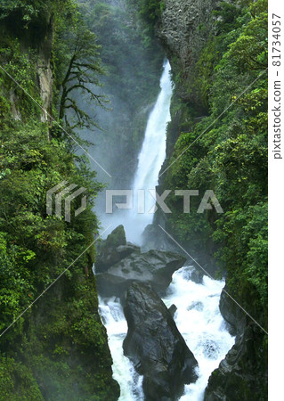 Pailon del Diablo Waterfall, Ecuadorian Andes, Ecuador. Pailon del Diablo Waterfall, Ecuadorian Andes, Ecuador. 81734057