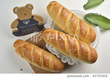 Homemade sweet sesame bread Homemade sweet sesame bread 81735928