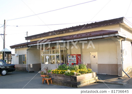 Hidaka Main Line Urakawa Station (abandoned station) Hidaka Main Line Urakawa Station (abandoned station) 81736645