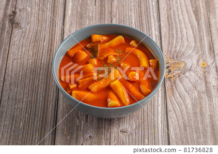Korean food tteokbokki on wood background Korean food tteokbokki on wood background 81736828