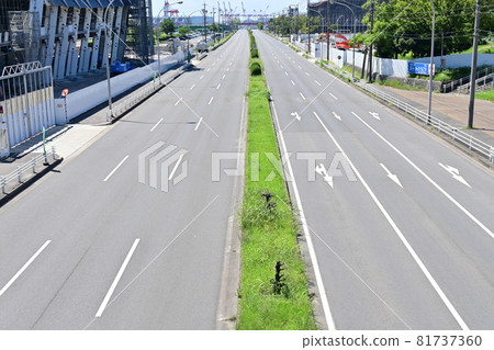 The road from Kinjo Pier to the port The road from Kinjo Pier to the port 81737360
