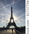 Monochrome Eiffel Tower 81737798