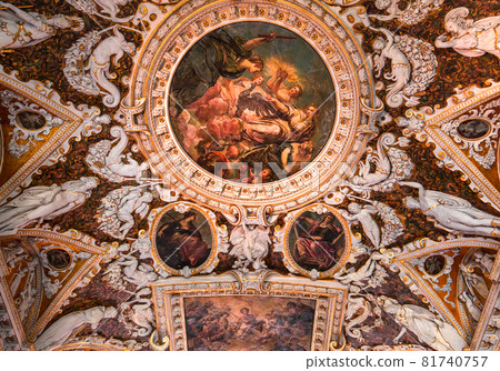 interiors of the doge's palace, Venice, Italy interiors of the doge's palace, Venice, Italy 81740757