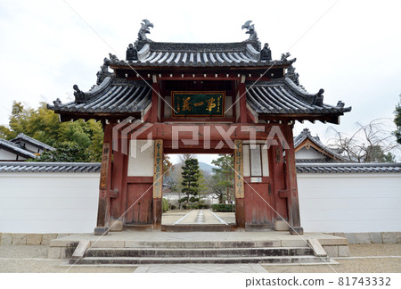 小白山萬福寺正門 京都府宇治市 81743332